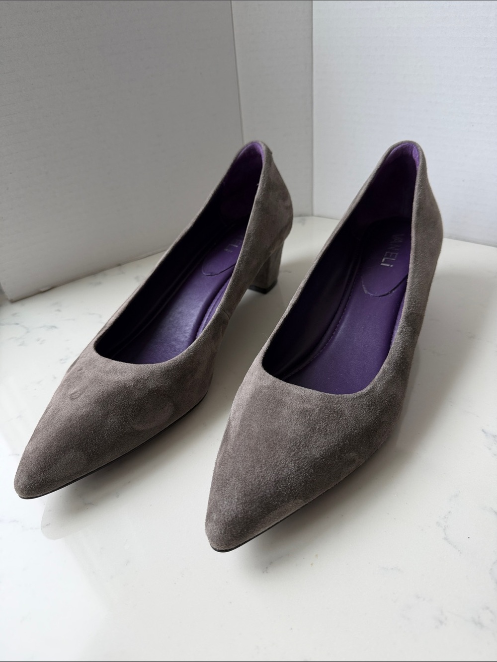 Vaneli Women's Gray Suede Pointed-Toe Low Heel Pumps size 10 NWOT - Picture 3 of 7
